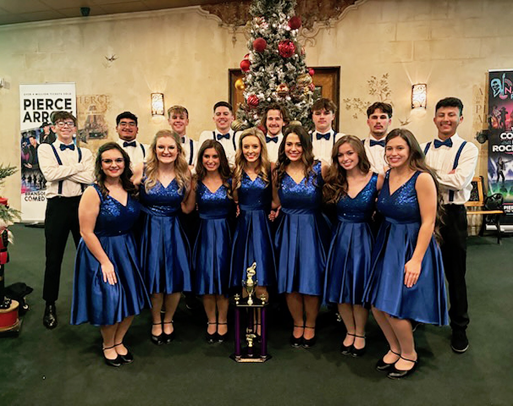 Show Choir performs in Branson Missouri